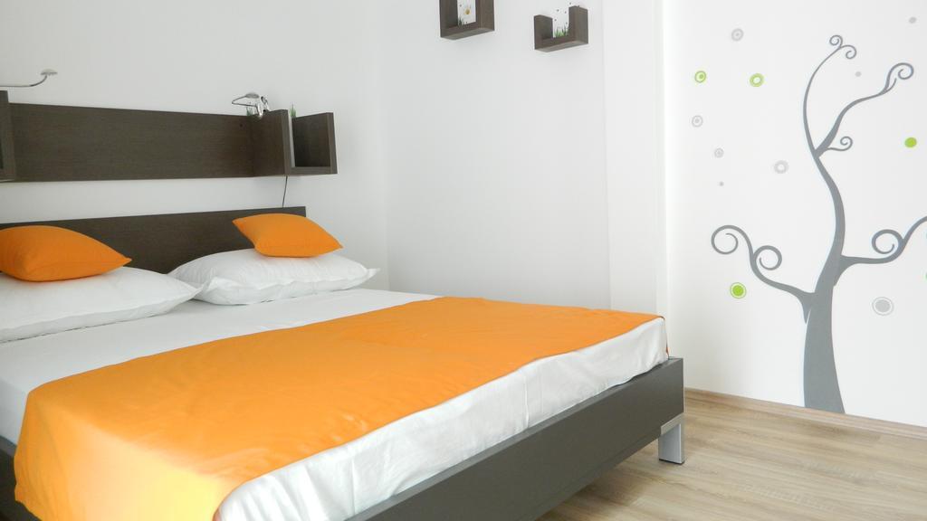 פודגורה Apartmani Marinovic מראה חיצוני תמונה