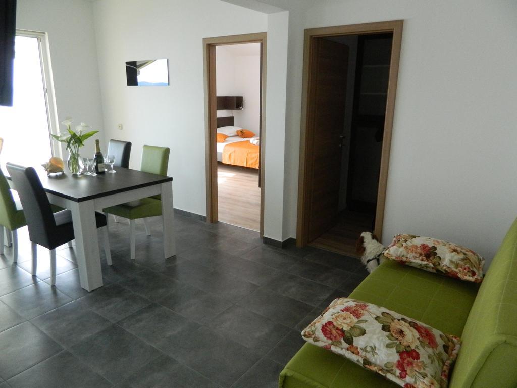 פודגורה Apartmani Marinovic מראה חיצוני תמונה