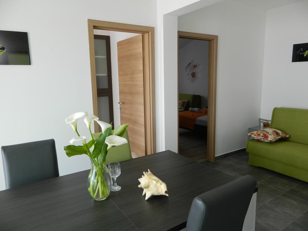 פודגורה Apartmani Marinovic מראה חיצוני תמונה
