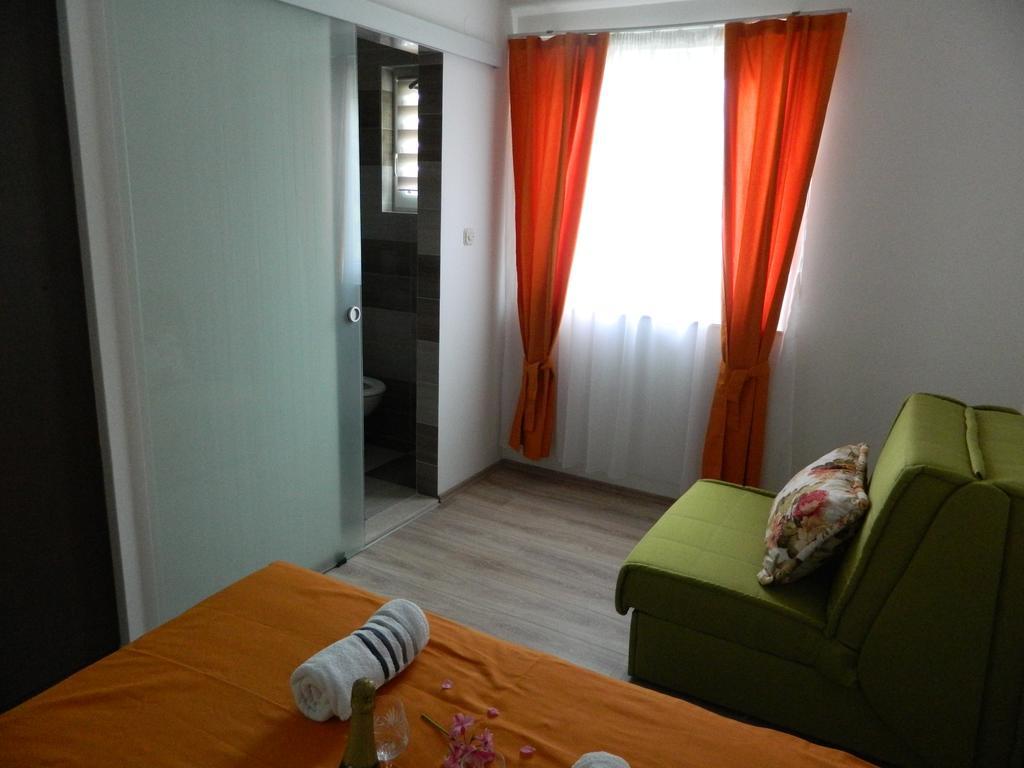 פודגורה Apartmani Marinovic מראה חיצוני תמונה