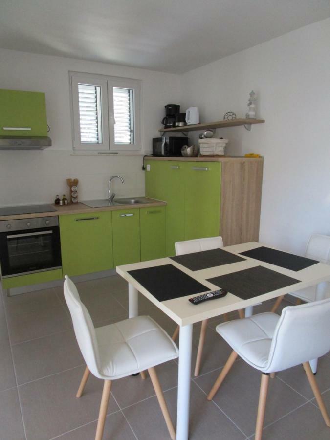 פודגורה Apartmani Marinovic מראה חיצוני תמונה
