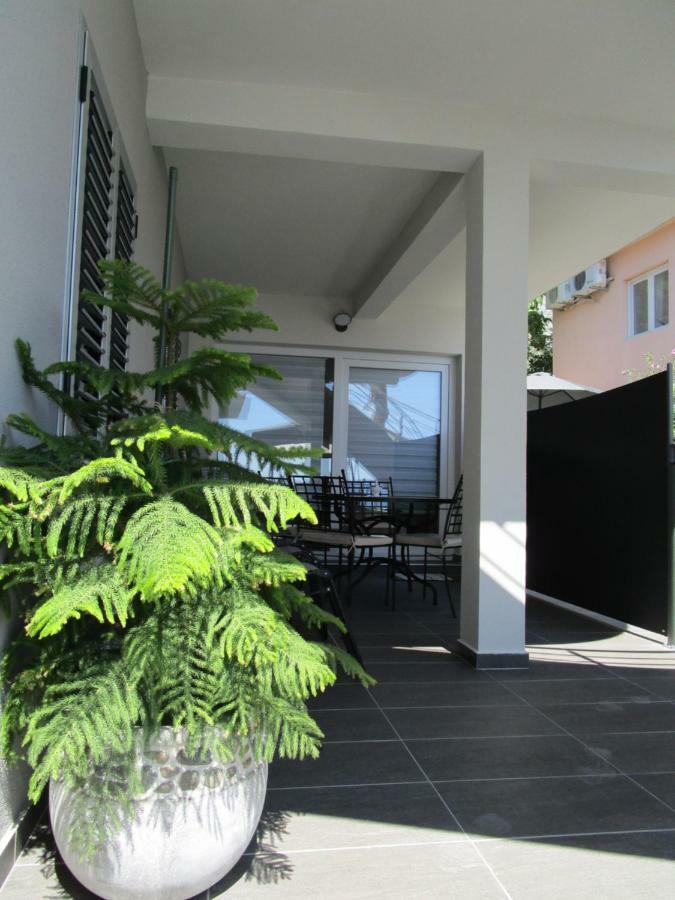 פודגורה Apartmani Marinovic מראה חיצוני תמונה