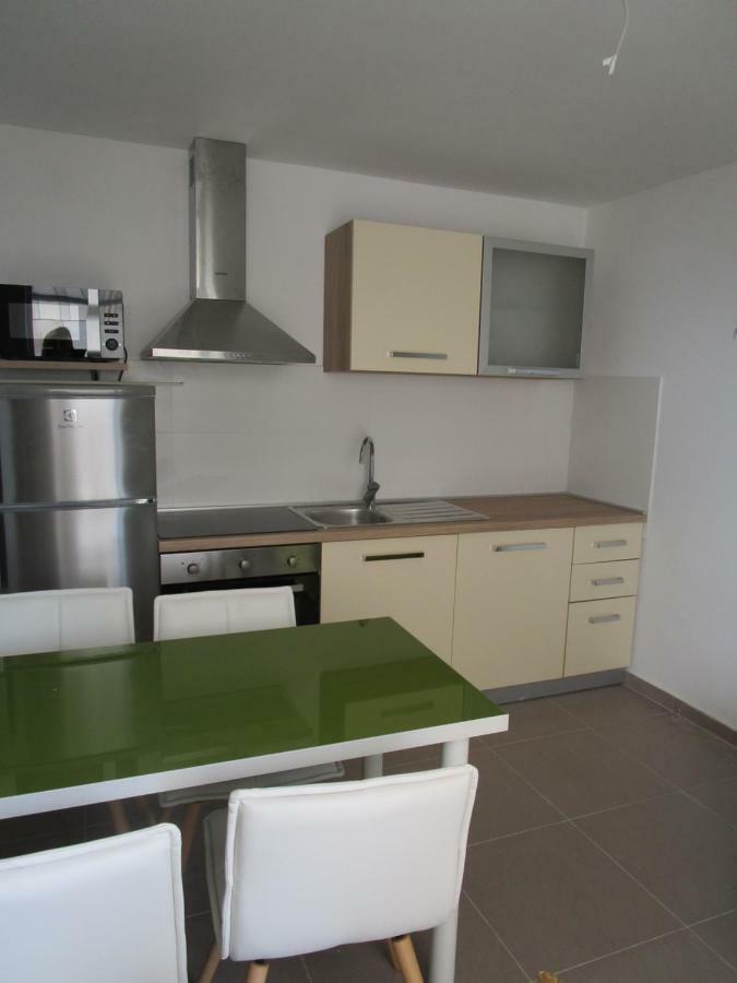 פודגורה Apartmani Marinovic מראה חיצוני תמונה